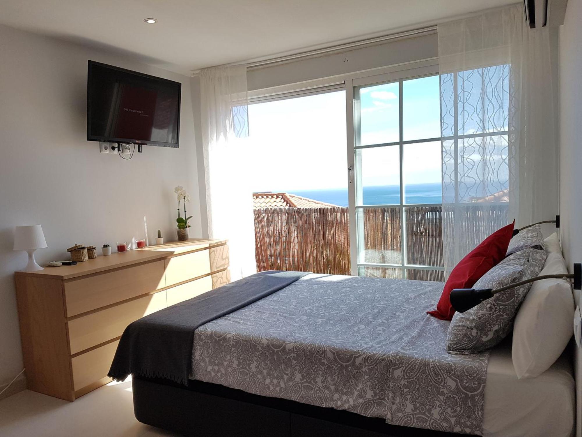 Peaceful Studio With Amazing Sea Views And Free Parking Benalmádena Buitenkant foto