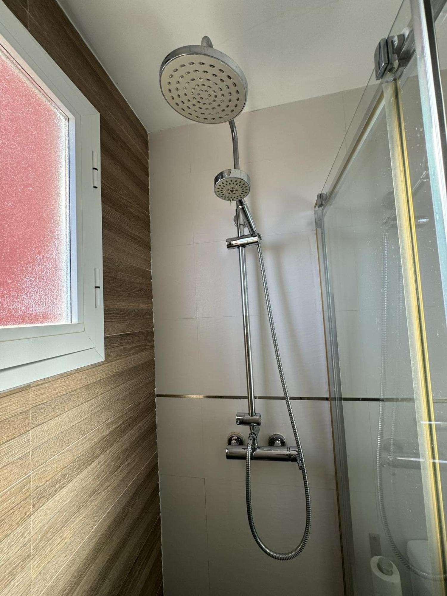 Peaceful Studio With Amazing Sea Views And Free Parking Benalmádena Buitenkant foto