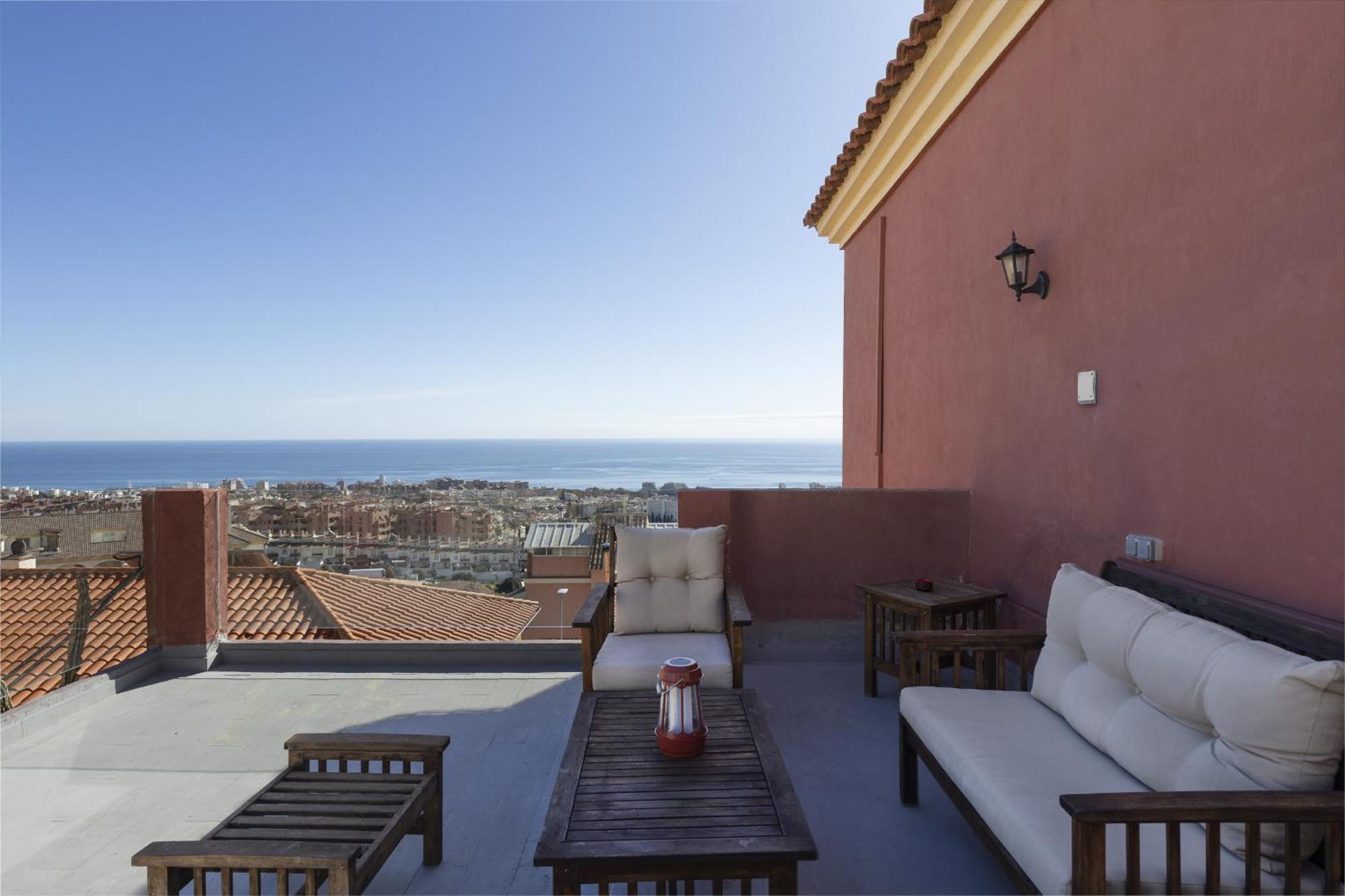 Peaceful Studio With Amazing Sea Views And Free Parking Benalmádena Buitenkant foto